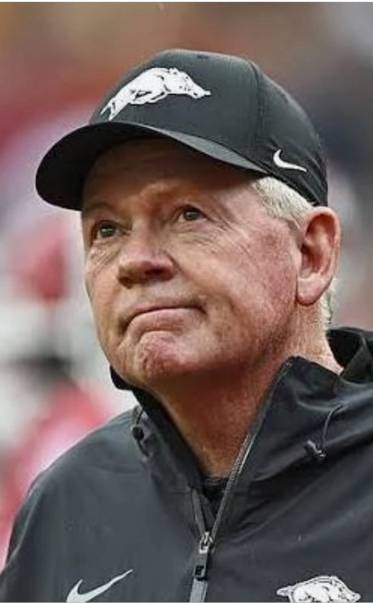 1rogue_cop's tweet image. BMFP should be the coach. Hunter needs to Stop playing around and making Arkansas look like a joke nationally! Give the keys to Bobby and let him go to work.