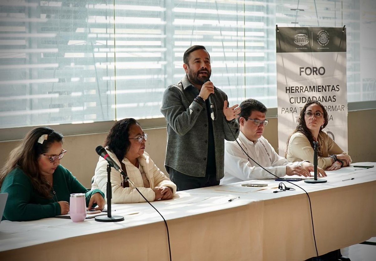 vromog's tweet photo. Hoy estuvimos en el Foro de Herramientas Ciudadanas para Transformar tu Colonia en el Faro Cosmos.

Compartimos con grandes aliadas y aliados en la construcción de una ciudad más abierta, transparente y democrática:

🔺Leticia Magañanes, presidenta de los COPACOS MH 
🔺Sandra Mancebo, Secretaria Ejecutiva del @InfoCdMex. 
🔺César Mancera, Director General de Contacto Ciudadano de la @LaAgenciaCDMX 
🔺 Alejandra Sánchez, Directora de Contralorías Ciudadanas de la @ContraloriaCDMX 
🔺 Marco Antonio Solo, Director General de Vinculación Institucional de la @auditoriacdmex