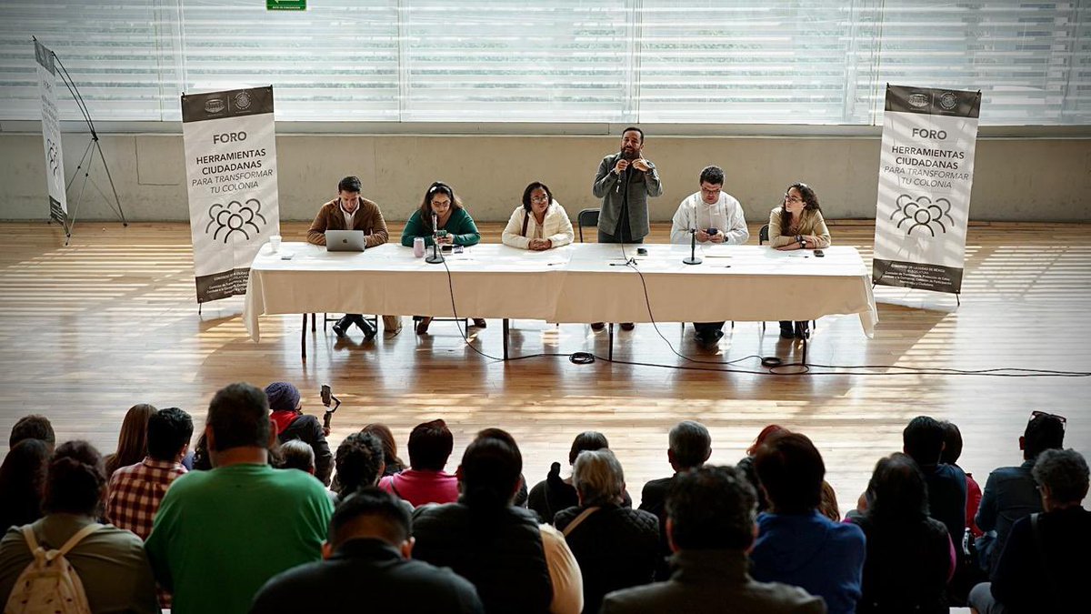 vromog's tweet photo. Hoy estuvimos en el Foro de Herramientas Ciudadanas para Transformar tu Colonia en el Faro Cosmos.

Compartimos con grandes aliadas y aliados en la construcción de una ciudad más abierta, transparente y democrática:

🔺Leticia Magañanes, presidenta de los COPACOS MH 
🔺Sandra Mancebo, Secretaria Ejecutiva del @InfoCdMex. 
🔺César Mancera, Director General de Contacto Ciudadano de la @LaAgenciaCDMX 
🔺 Alejandra Sánchez, Directora de Contralorías Ciudadanas de la @ContraloriaCDMX 
🔺 Marco Antonio Solo, Director General de Vinculación Institucional de la @auditoriacdmex