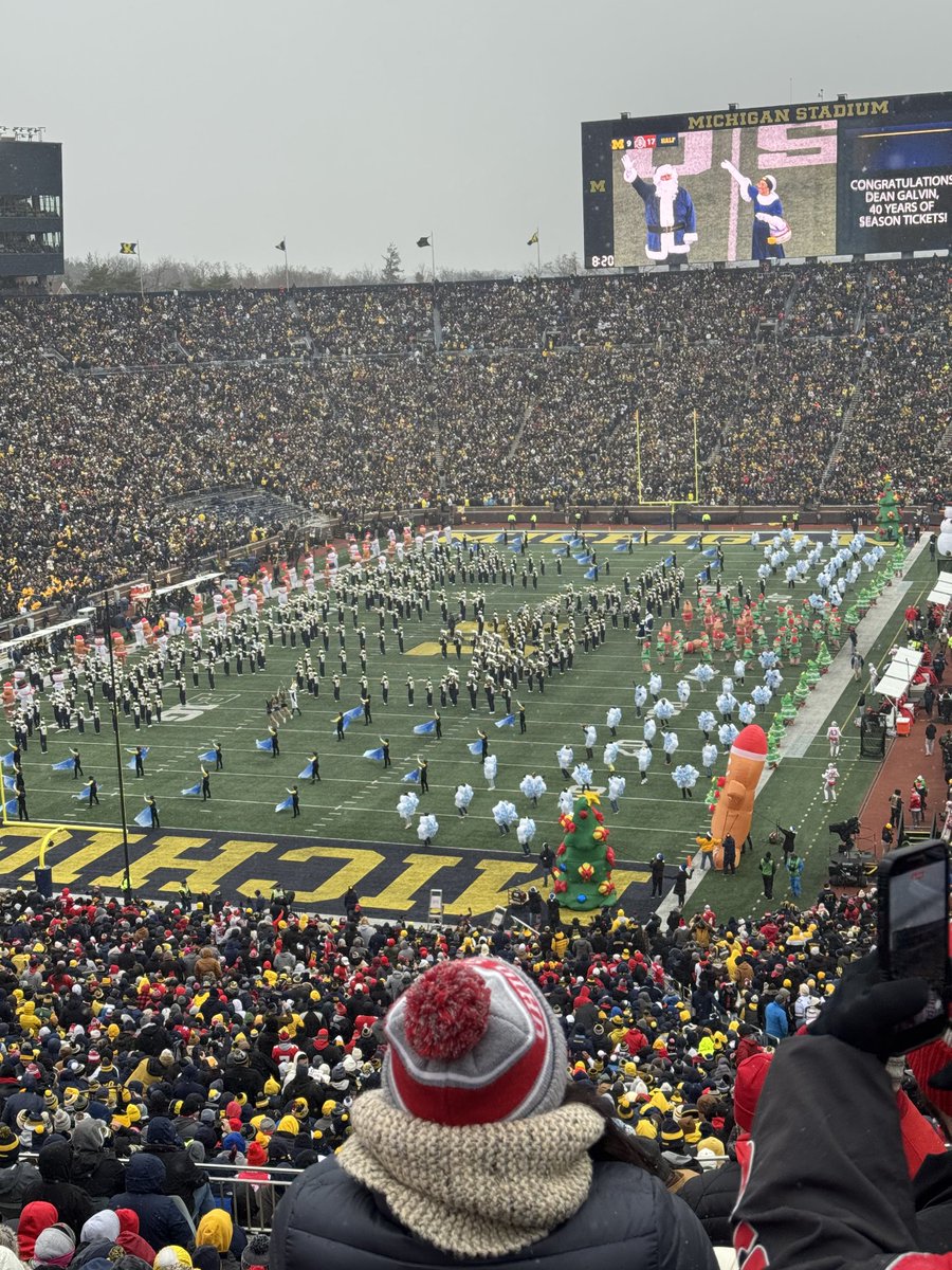 Buckeyes often say that ❌ichigan is a bunch of snowflakes, but a photo is worth 1000 words. #GoBucks