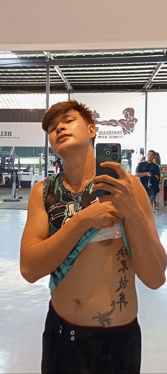 ChulexterC's tweet photo. Nangita kog ka collaboration sa Cebu... https://t.co/BvyxkFv9fd