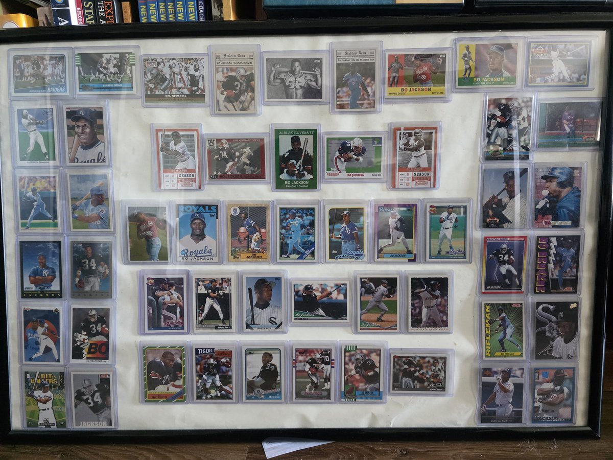 JustinStirewalt's tweet photo. @RetroCardSnaps I've waited until the end of the month to drop a #Bovember worth of the GOAT.
My #BoKnows frame. https://t.co/ua3qbd2bqG