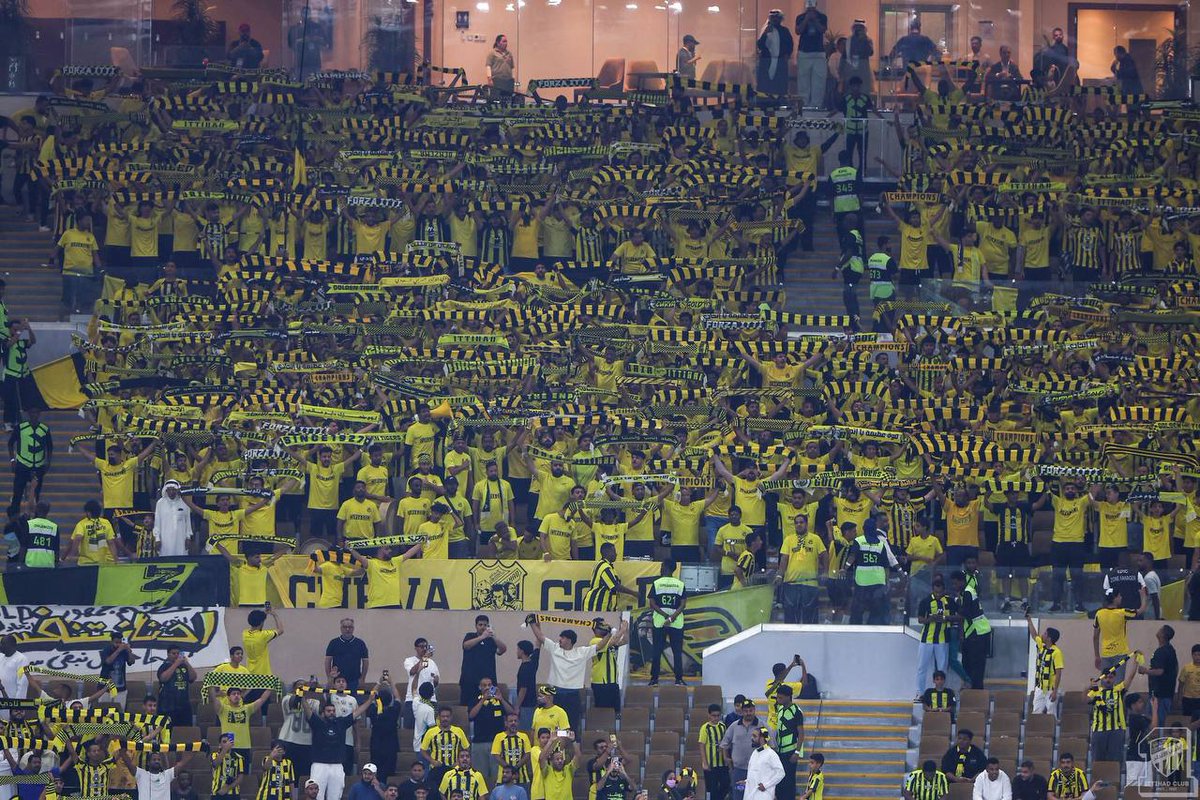 🚨🚨🚨 15.292 عدد الحضور الجماهيري لمواجهة ⁧ الاتحاد_الشباب⁩
#الاتحاد_الشباب 
⭐ فضلوها ب 💛 و تابعوني ليصلكم كل جديد عن الاتحاد تكفون ⭐