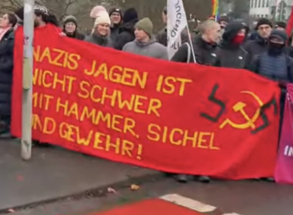 Hallo liebes <a href="/BfV_Bund/">Bundesamt für Verfassungsschutz</a>.