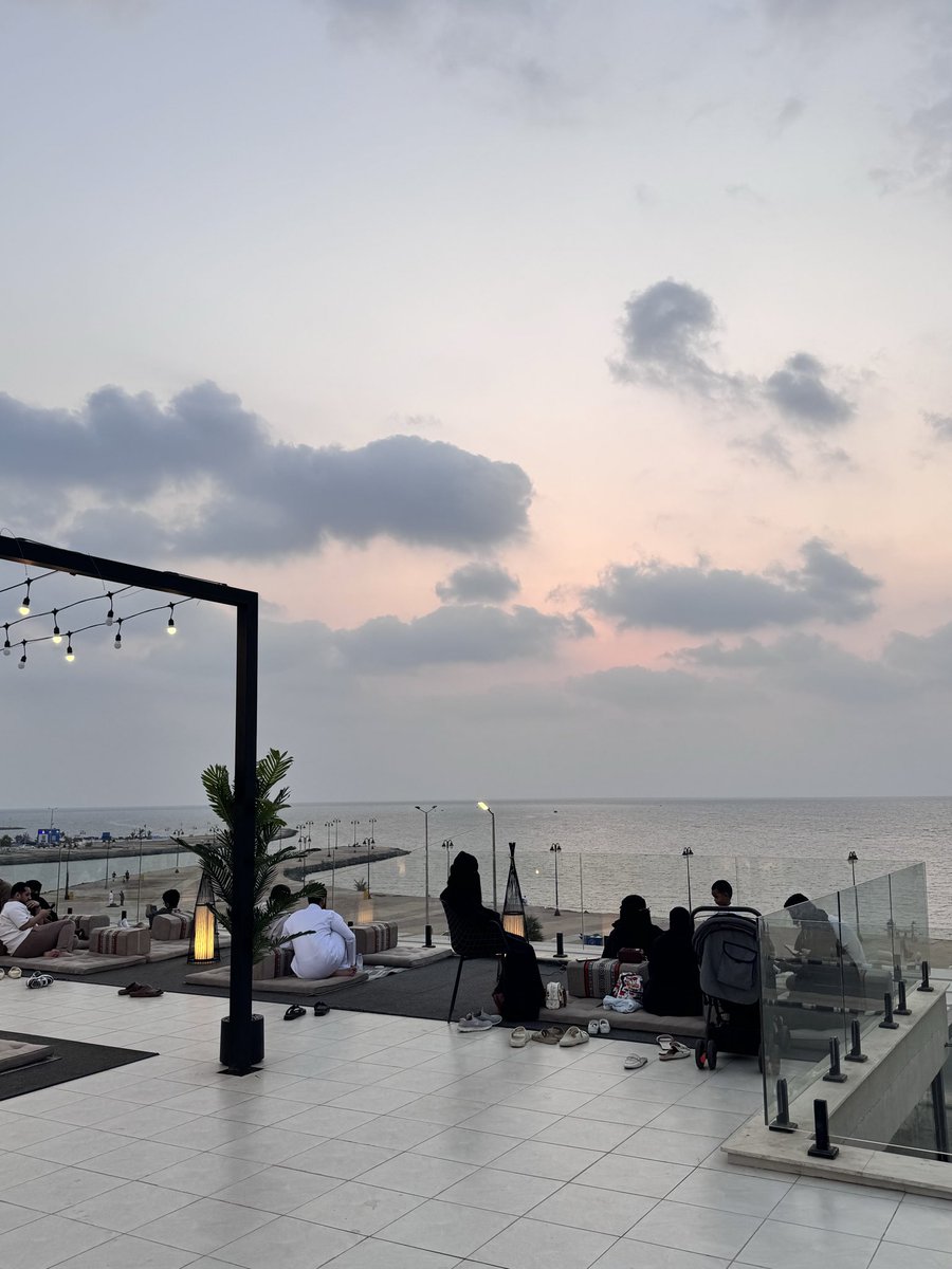 ⁦bushra🪞 (@iia10_) on Twitter photo 