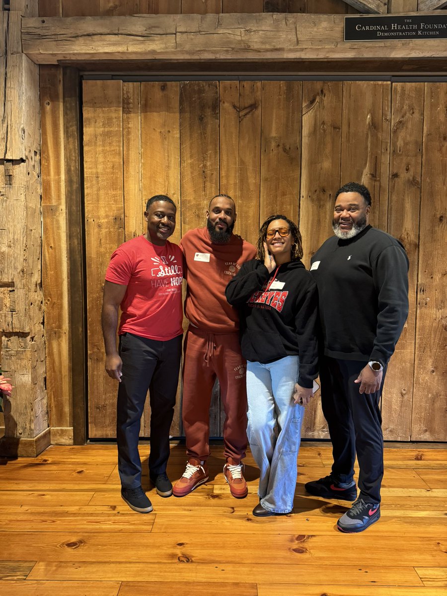 kurtsenior_'s tweet photo. A few weeks ago, the Ohio Chapter of the National Network of State Teachers of the Year gathered for learning + PD—and it turned into a mini-reunion of Black educators recognized as Ohio TOY finalists. Representation matters. @SBOEOhio https://t.co/ztsmNPCFbF