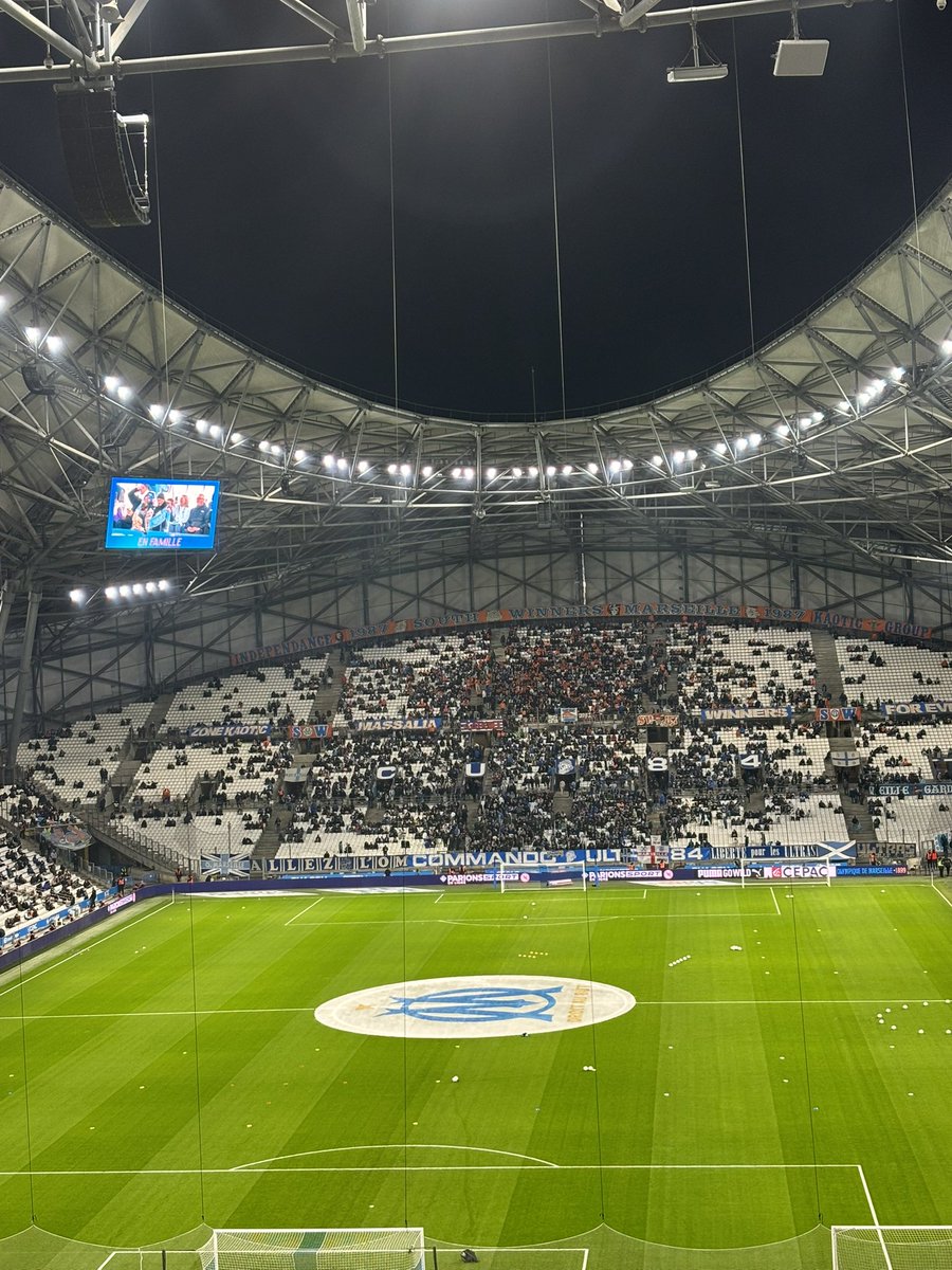 En place et je veux dormir en tête ce soir.
VAMOS!!!
💙🤍✨💪
#teamom #OMTFC