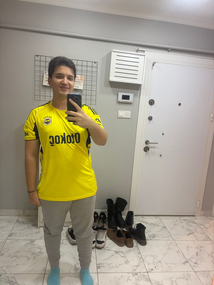 <a href="/hbkhbk/">Hakan Bilal Kutlualp</a> Başkan istemiş oğlum gereğini yapmış...  <a href="/BeydeYag/">Yağız Ege Beyde</a>