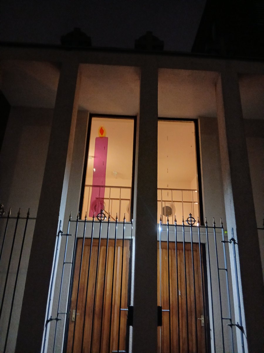 StEdandHS's tweet image. Who else has put up their first Advent Candle? Post your pictures in the comments! 

#witness #advent #candles #community