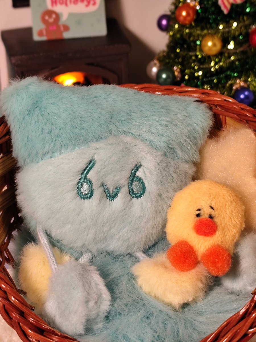 hysieme's tweet image. happy to report that my tiny baby has a tiny baby 😊