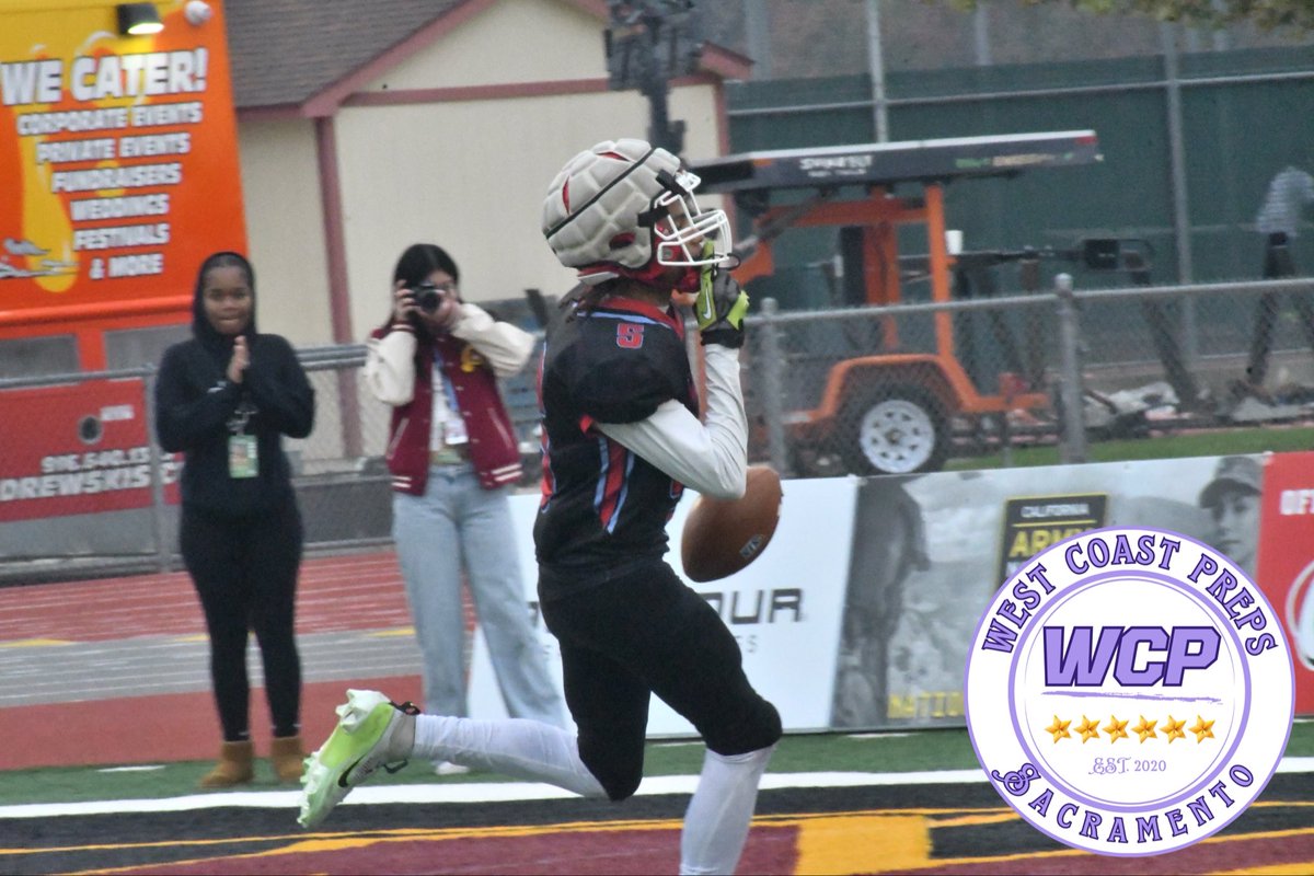 WCPSacramento's tweet photo. The man. The myth. The legend.

Keion Kado pick six.

He’s a freshman.

40-14 Mira Loma with 7:10 left https://t.co/CqF4VftgP0