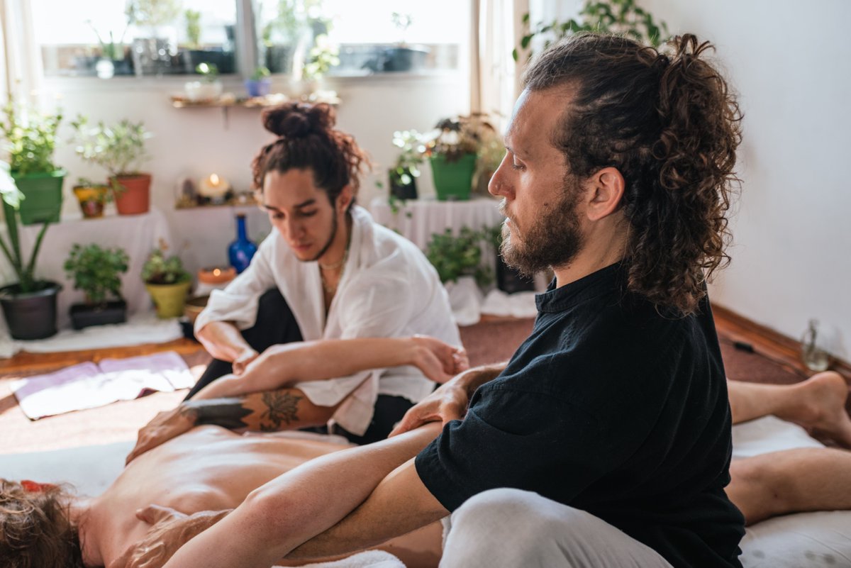 BodyBSpa's tweet image. Did you know massage therapy can boost circulation?😮 Better blood flow = wellness! ✨ Book your session with Body Beautiful Spa today! 👍 #Medicalanddayspa #Spanearme #Biltmoremedspa #Scottsdalemedspa #Awardwinningmedspa #Phoenixmedspa #botoxandfillers #toxinsandfillers