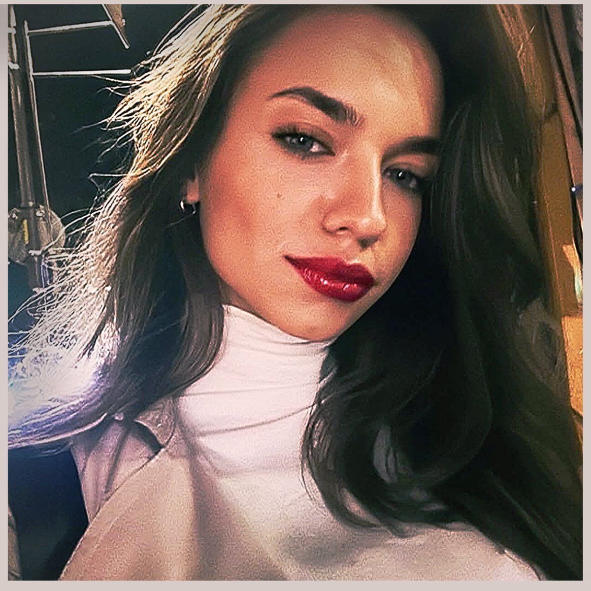 Bilmem bu neyin nesii wow güzelliğin boylesi hmm 💋#EylulTumbar #EnesKocak