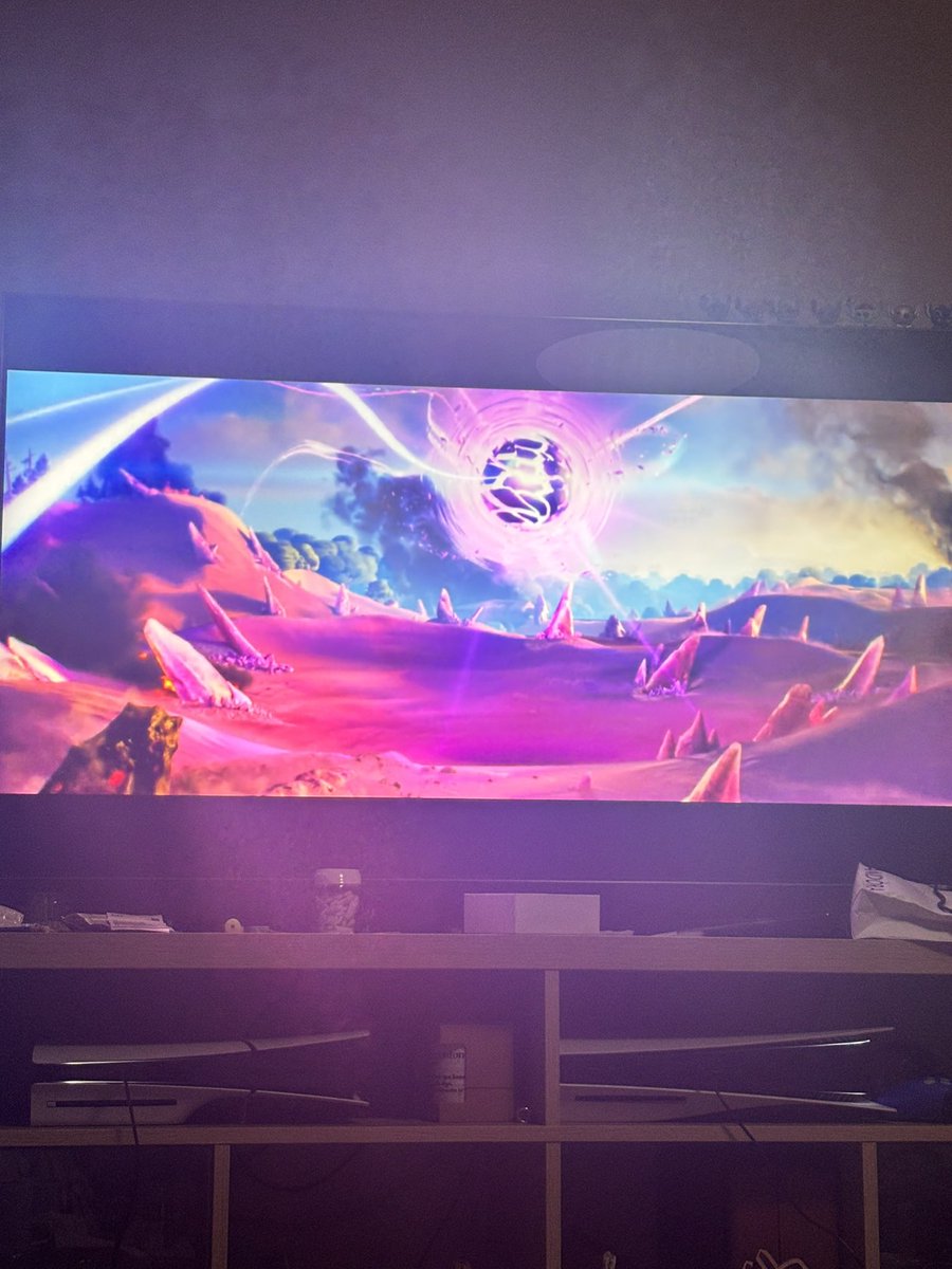 franchuteloxa's tweet photo. @Fortnite_ES Cuando se ha quedado pillado… https://t.co/4QnGMg4qwc