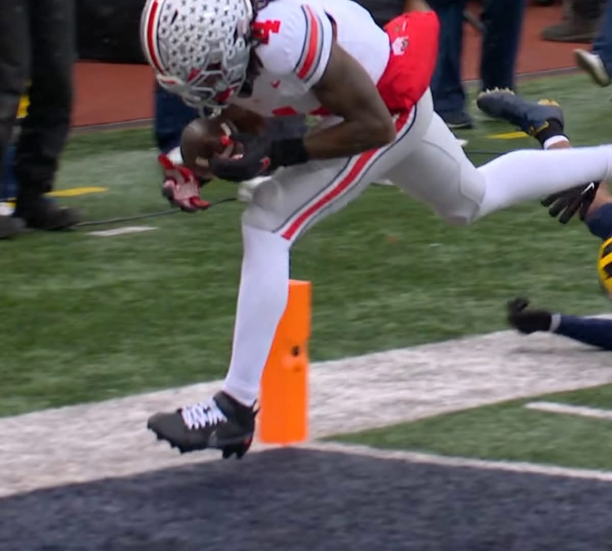 TheJetverines's tweet photo. @DPHBuckeyes Even you know that isn't true https://t.co/pVEXru1oEb