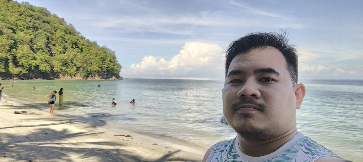 saimonday98's tweet photo. Little boracay ❤️ https://t.co/lzAqn8IF4L