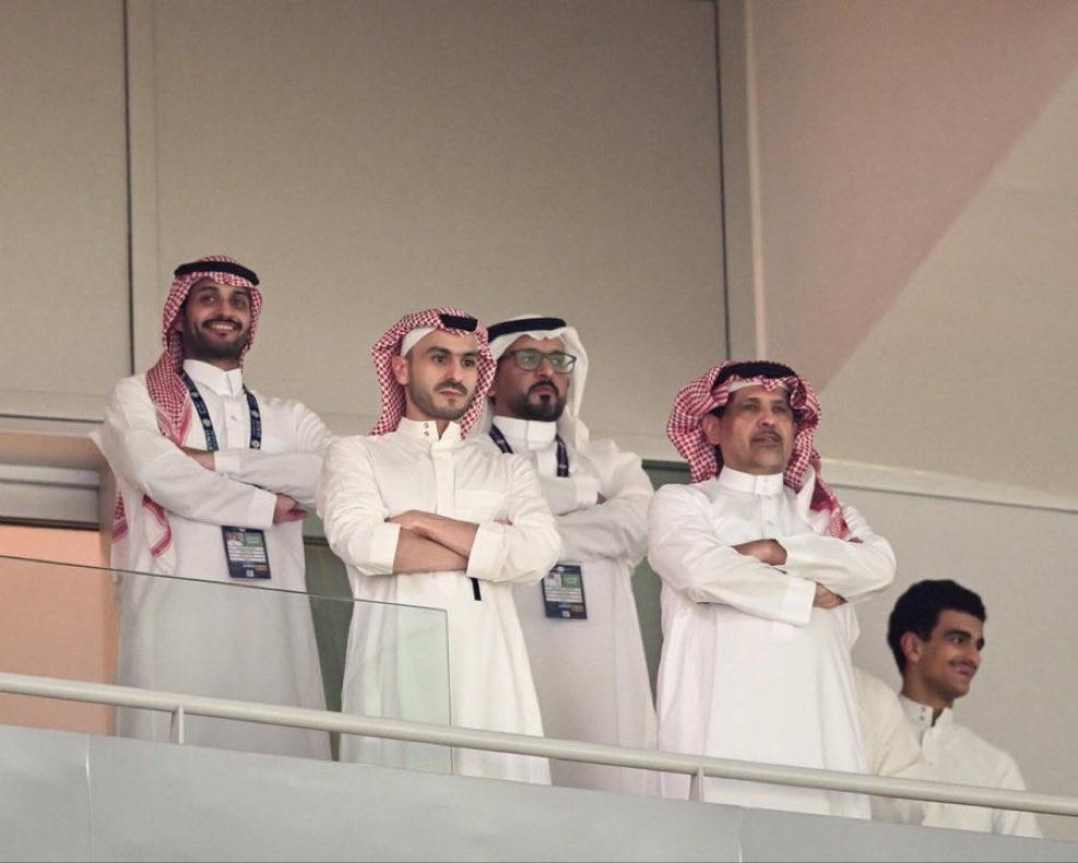 _saud2013's tweet photo. يا اخوان انقلعوا
تعبتونا وياكم 
حسبي الله عليكم 
#الشباب https://t.co/6RQsE1Amkc