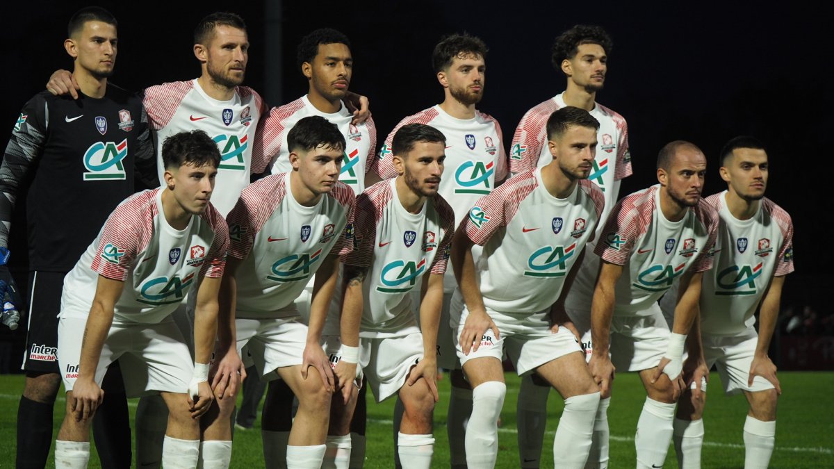 [ Football. Coupe de France]

Plabennec (R1) rate le coche d'en première mi-temps face aux Herbiers (N2)

newsouest.fr/abers-iroise/f…
