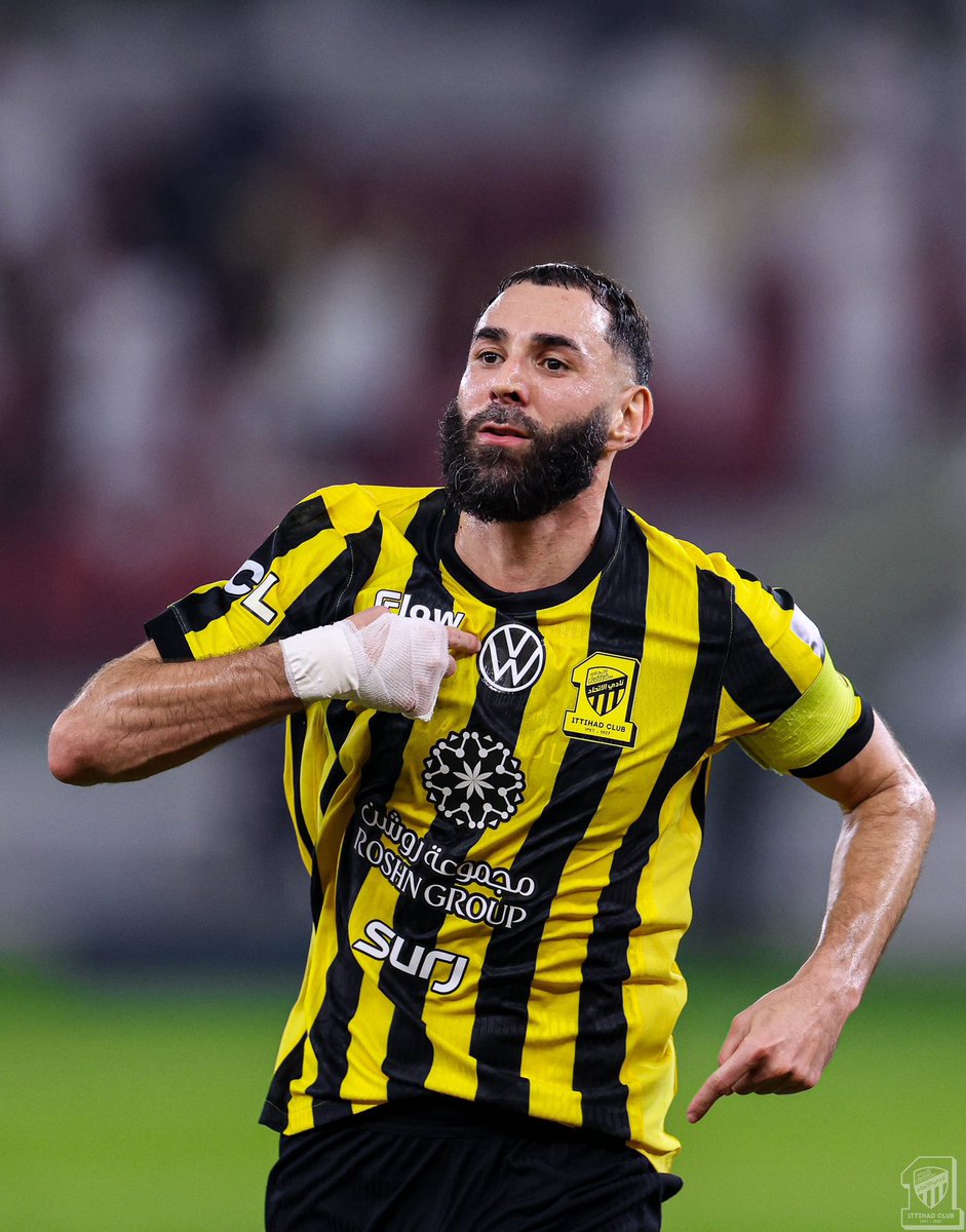 #الاتحاد_الشباب
كريم العطاء ، كريم بنزيما هاتريك يليق ب اسم الكريم .. سعادة ألشعب مسؤولية الحكومة ياكريم 💛💪🏻