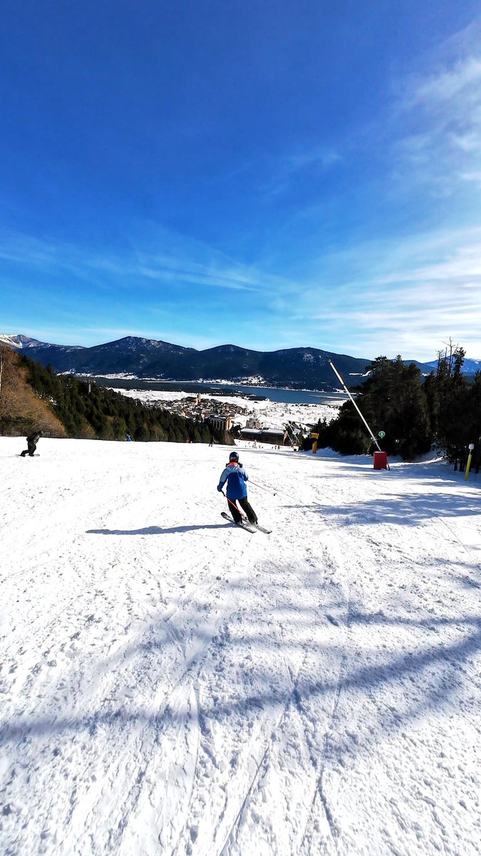 Les Angles, quins paisatges, quin poble, quina neu.
El Pirineu es increïble.
<a href="/Alb_31__/">Albert Boixader</a> <a href="/alexmegapc/">Àlex Van der Laan</a> <a href="/MeteoElpito/">Elpito meteo</a> <a href="/MeteoGasso/">Marc Gassó Torrents</a> <a href="/MeteoPiri/">MeteoPirineus</a>