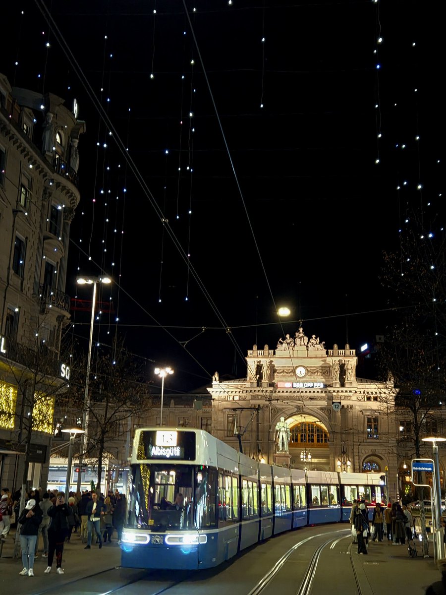 luzhich's tweet image. #zurich #zürich #schweiz #switzerland