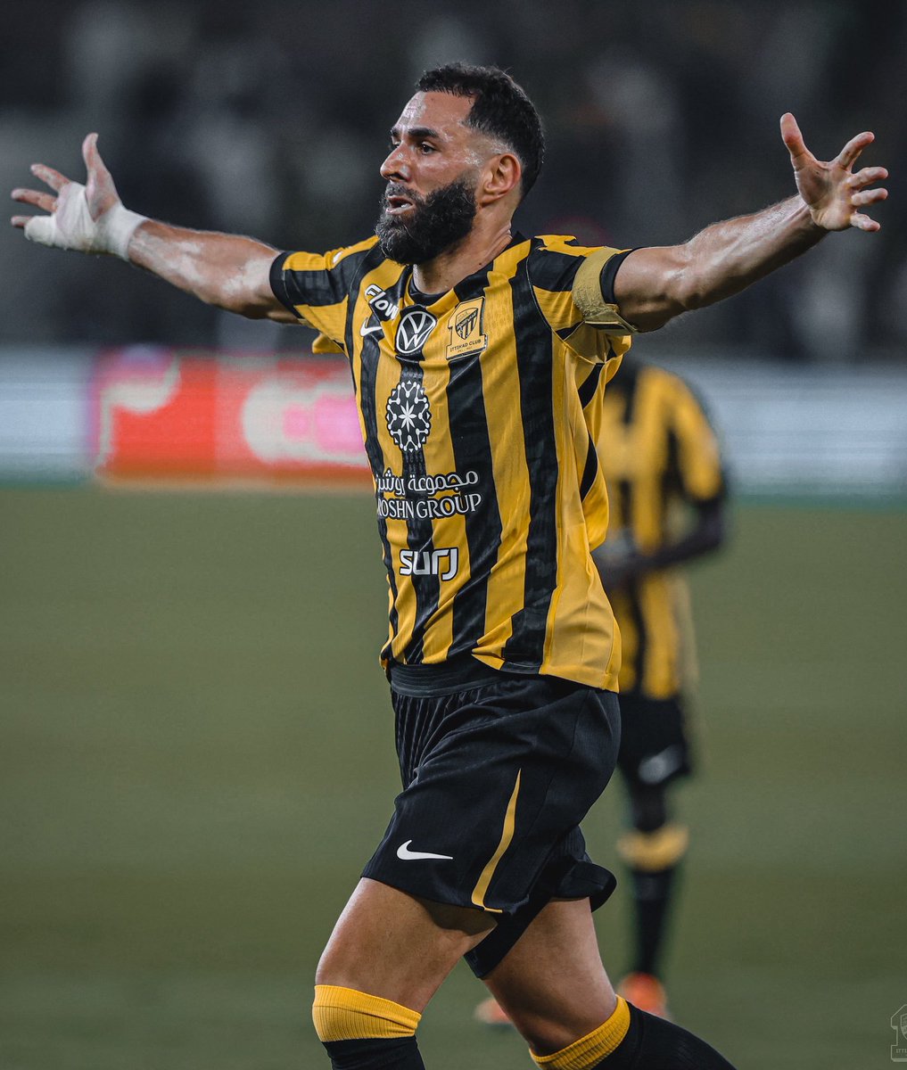 ليله من ليالي الاتحاد التاريخيه 
ليله من ليالي كريم بنزيما التاريخيه 
انتصار برباعية وهاتريك من الحكومه كريم 

اجمل ليالي العمر ليالي العميد 💛💛💛💛💛

#الاتحاد_الشباب