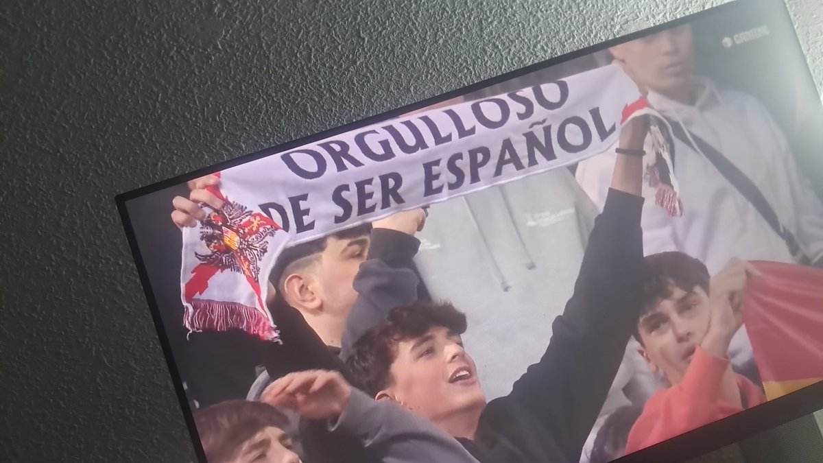 Asi se empieza el partidazo de youtubers este