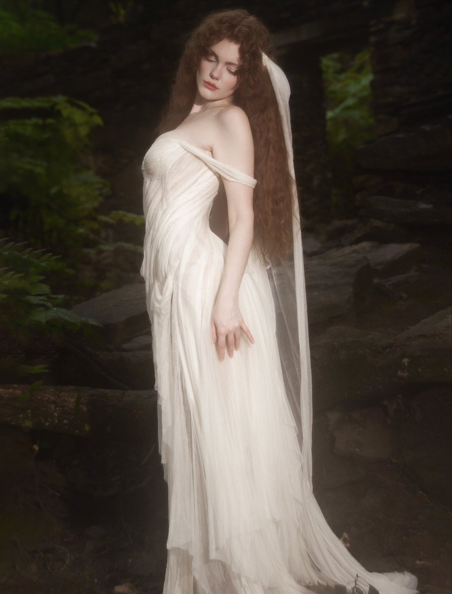 emackelder's tweet image. Ligeia