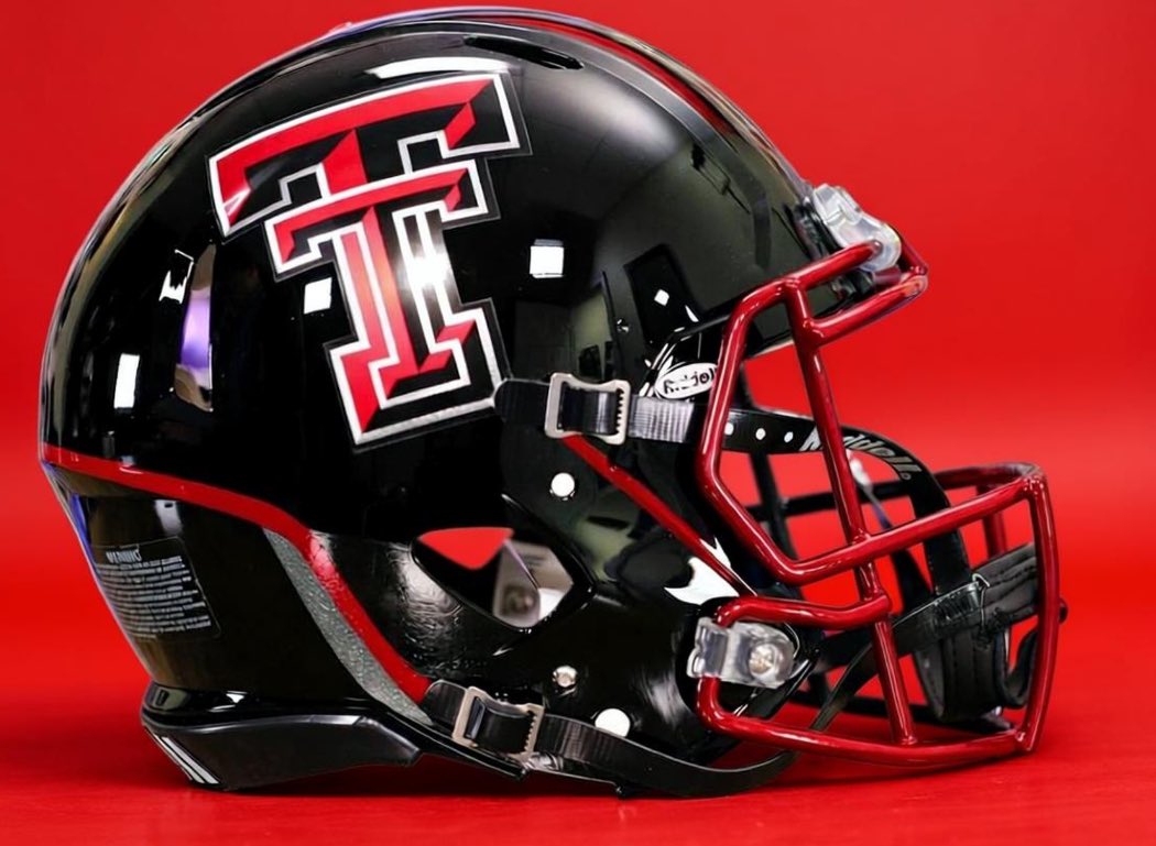 Slash Football Feature 🏈 tweet media