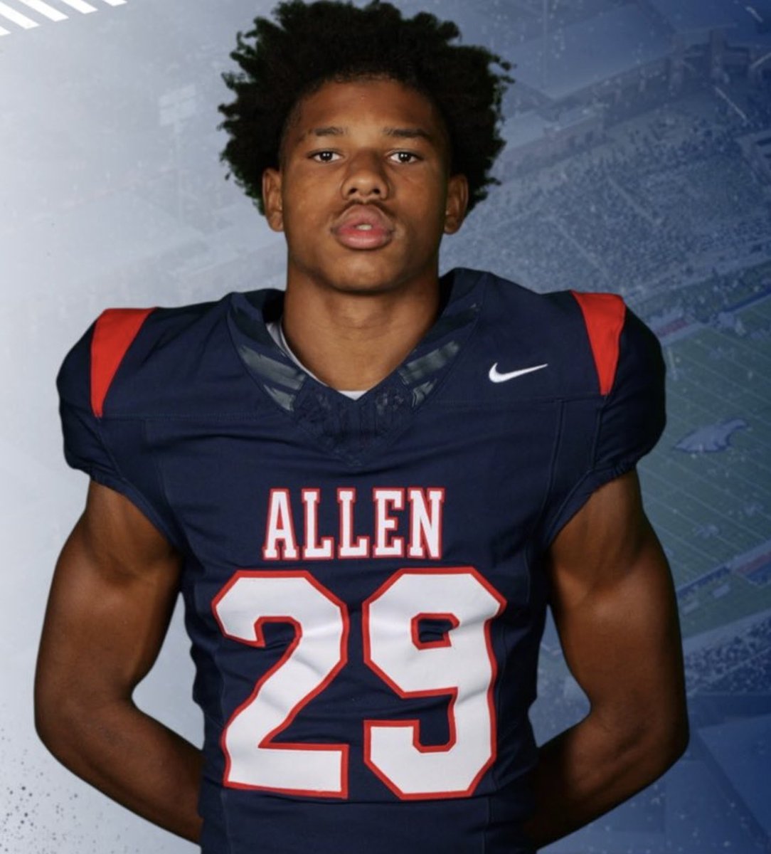 #AGTG After a great conversation with Coach <a href="/Hunter__Pullen/">Hunter Pullen</a>, I am honored and grateful to receive an offer from Sterling College. Thank you Lord for opening doors🙏🏽

<a href="/CoachLWig/">Lee Wiginton</a> <a href="/ChaseHargis/">Chase Hargis</a> <a href="/Coach_Gonzales/">Victor Gonzales, Jr.</a> @212CoachKJ <a href="/CoachRobertt/">Robert Hayes Jr.</a> <a href="/247Sports/">247Sports</a> <a href="/RivalsHS/">Rivals High School</a> <a href="/RecruitAllen/">Allen Eagles Recruiting</a>