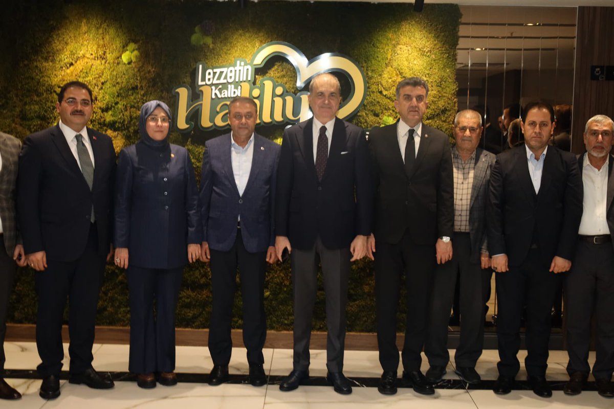 AK Parti Genel Başkan Yardımcımız, Parti Sözcümüz Sayın <a href="/omerrcelik/">Ömer Çelik</a> Şanlıurfa'mızda.

Sayın Başkanım, tarihin, inancın, turizmin, müziğin, gastronominin, kardeşliğin şehri Şanlıurfamıza hoşgeldiniz.