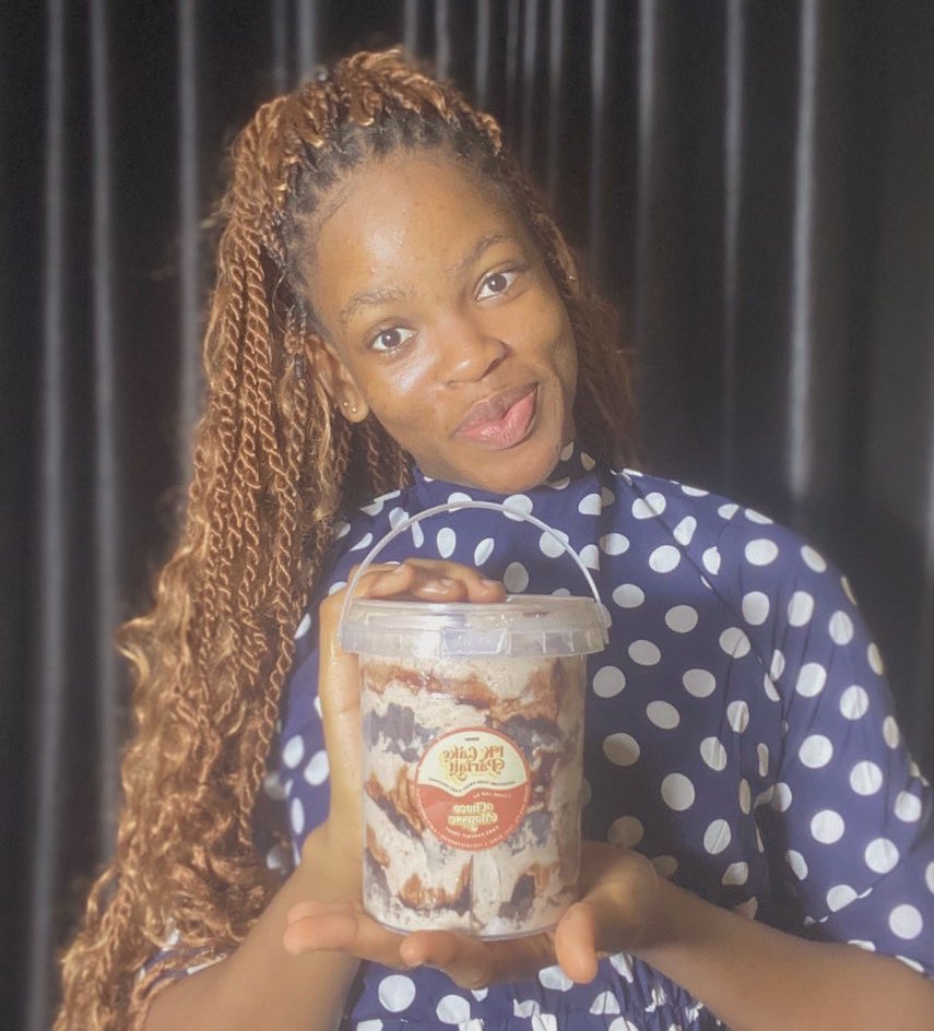 We see intending Sweet Tooths wanting to enjoy our treats &amp; they’re like: “na this one dey enter my eye o, this is the variety I would like.”😄

Flavour preferences! Size varieties! 

With <a href="/1kcakeparfait/">001 CAKE-PARFAIT EXPERT IN LAGOS🧁🔥😋</a>, you can take a pick &amp; get to enjoy your favourite cake 😋 

#CakeParfait 💕
