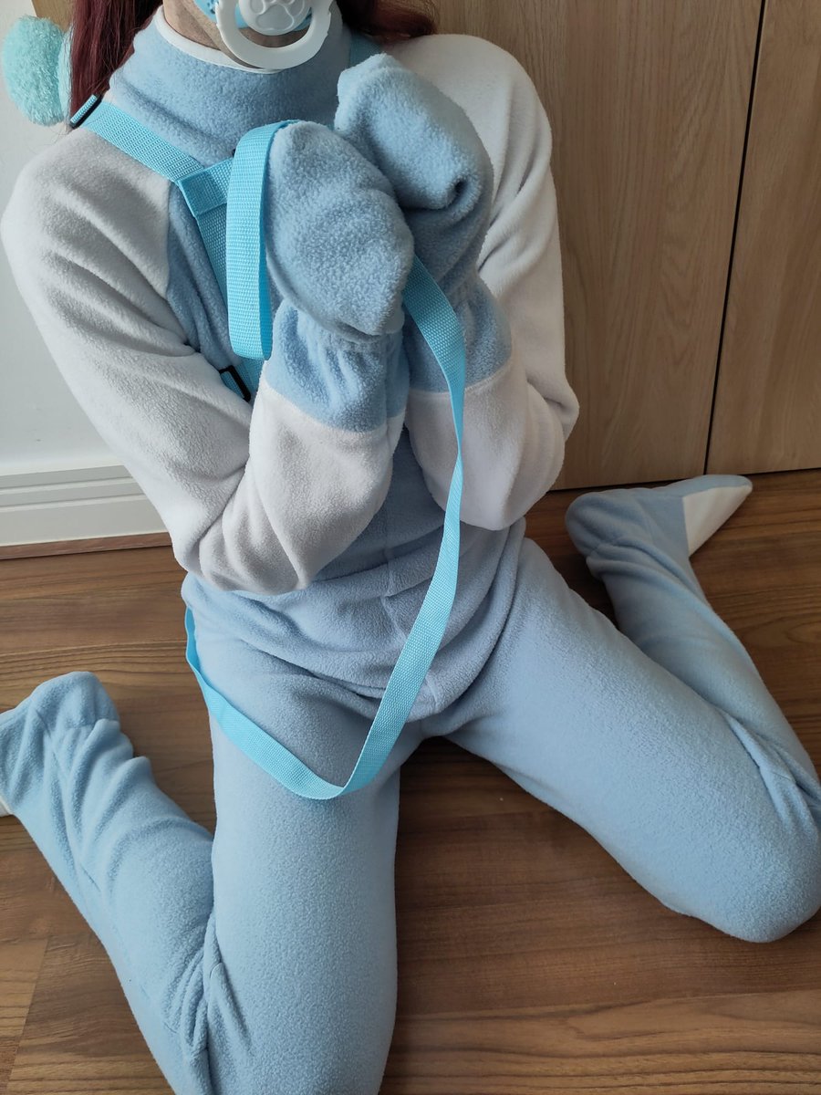 Can you take me exploring pretty please?
I'm not allowed to go on my own 'case I get lost...