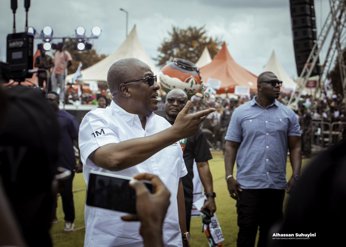 The_Suhuyini's tweet image. President Extraordinary 🙌🏿  
Happy birthday, President John Dramani Mahama!  

Eraser knows your greatness can’t be erased.  

#PossibleTogether