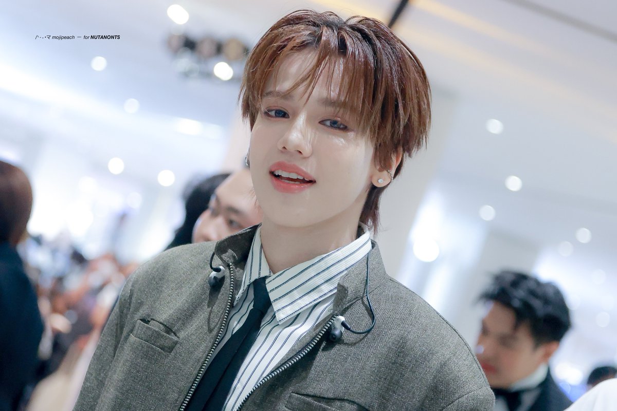 mojipeach_08's tweet photo. — 29112025 🐈‍⬛🌟 
( @nutanonts_ )

โซ๊ะสุดในพารากอนละ

#Nutanonts #FlukeNattanon
#PraewxLouisFordFluke https://t.co/6DRgACX2i6