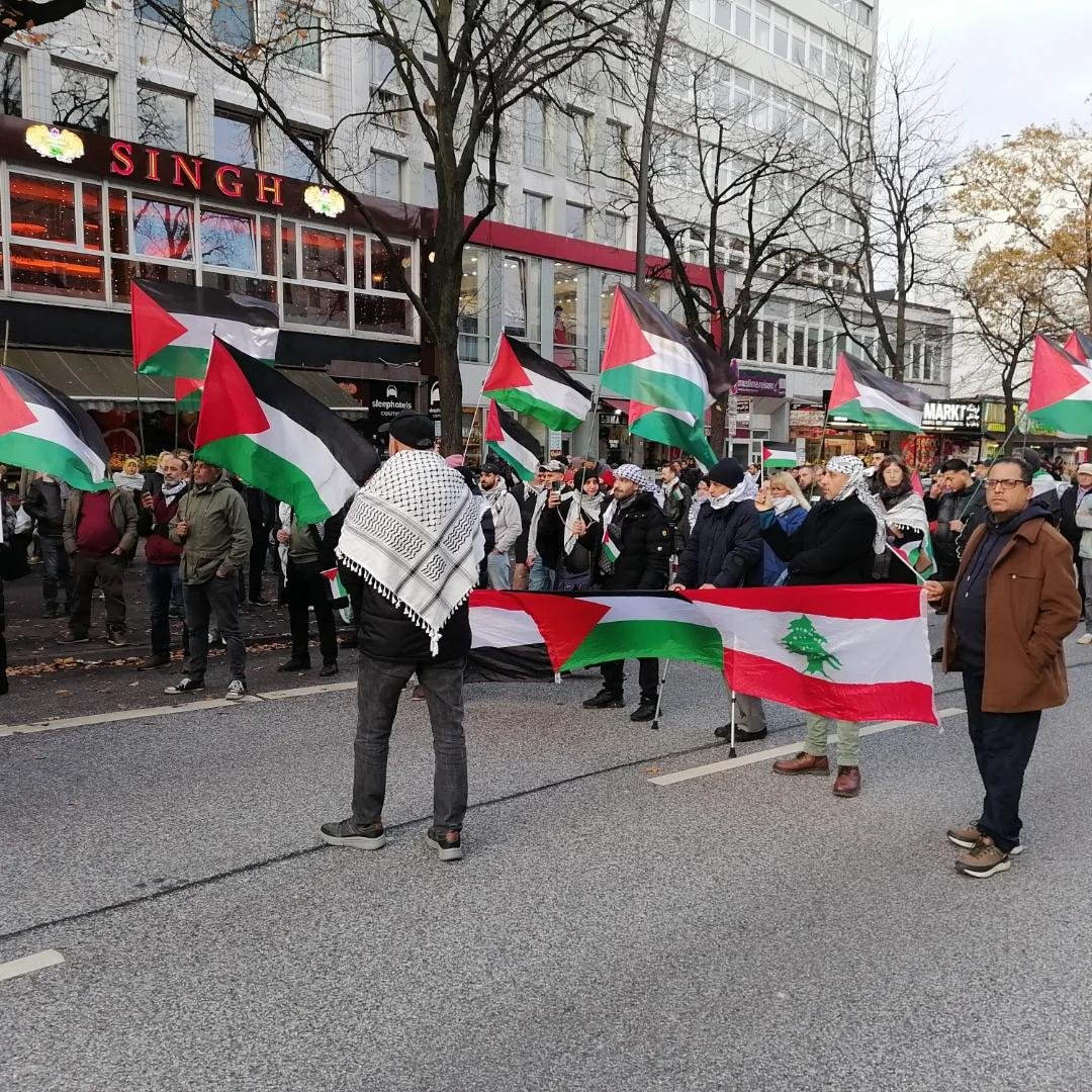 endelstamberg's tweet image. International day of solidarity with Palestine!
Hamburg, Germany!

#FreePalestine 🇵🇸 #FreeGaza #stopthegenocide #CeasefireNOW #disarmisrael #AllEyesOnRafah #alleyesonlebanon 🇱🇧