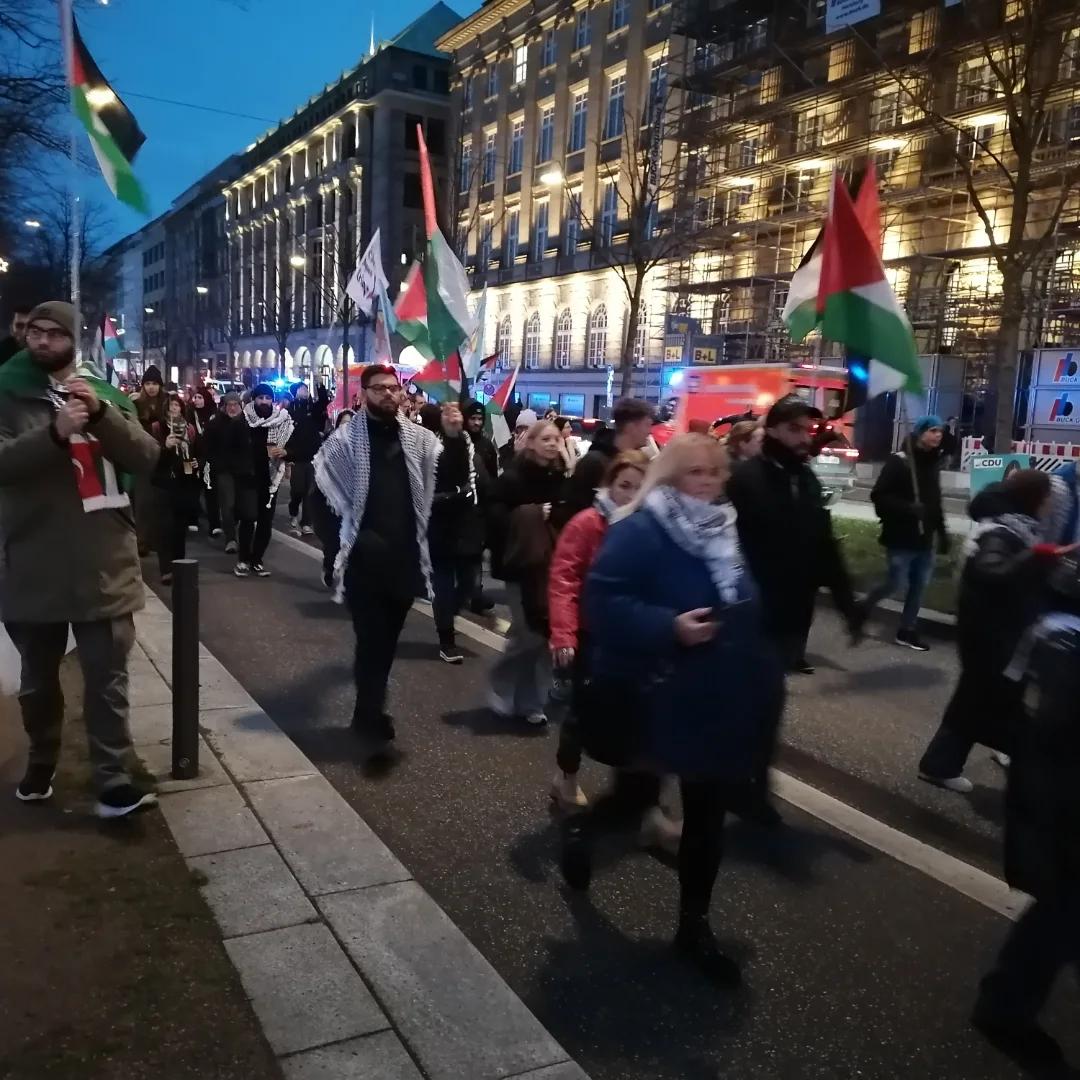 endelstamberg's tweet image. International day of solidarity with Palestine!
Hamburg, Germany!

#FreePalestine 🇵🇸 #FreeGaza #stopthegenocide #CeasefireNOW #disarmisrael #AllEyesOnRafah #alleyesonlebanon 🇱🇧