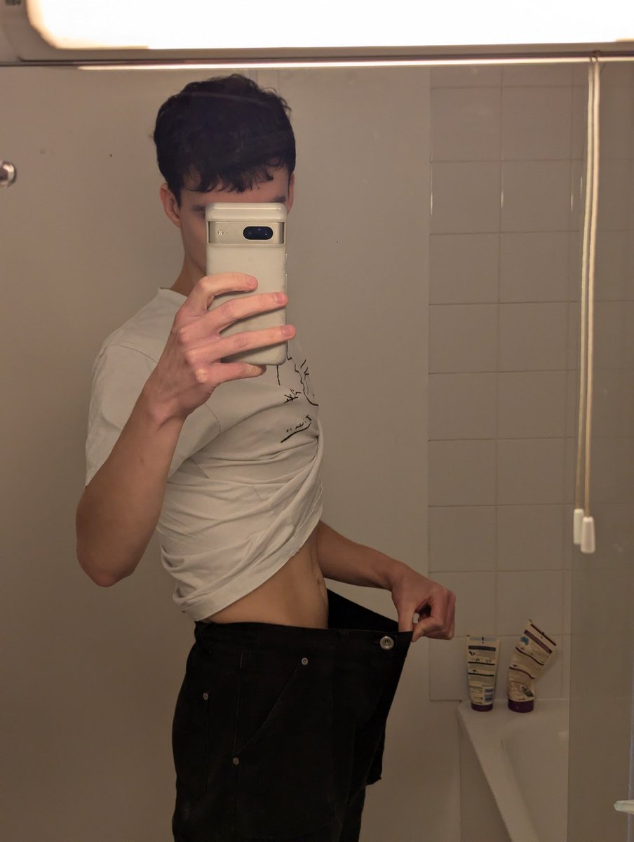 it ... might be the time for some new trousers 😵😵