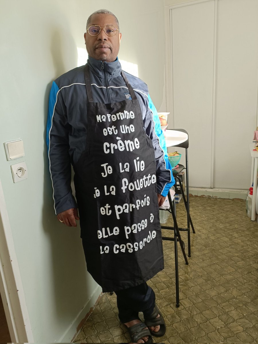 Mettons - nous à la cuisine, les amis, les fans. Excellent week-end 🫶🏼
PAF / PLAF