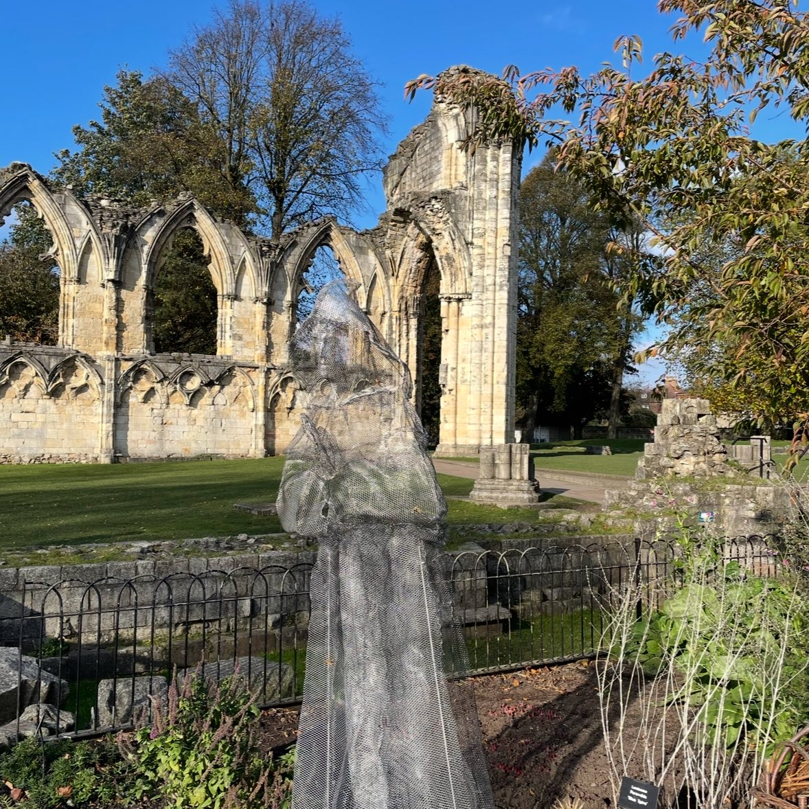 notesofsage's tweet image. walked 12km in york! one of the prettiest cities i’ve been to