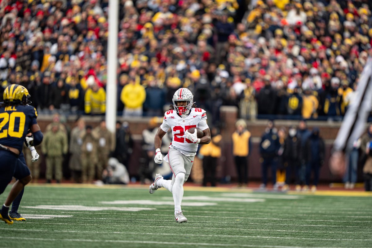 OhioStateFB's tweet image. BO JACKSON RU❌BLE YOUNG ❌AN RU❌BLE

🌰 19 carries
🌰 113 rushing yards
🌰 4 receptions 
🌰 49 receiving yards

@BoJackson2025 | #GoBucks