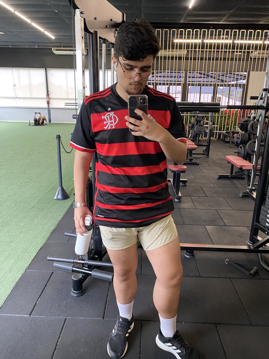 studyonilio's tweet image. dia de ❤️🖤