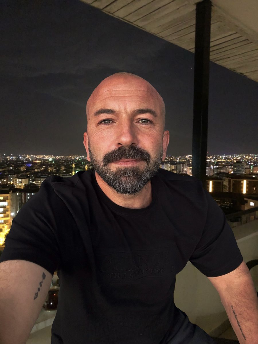 Balkon sefaları bitti arkadaşlar, jübileyi bu akşam götüm donarak yaptım ben :)