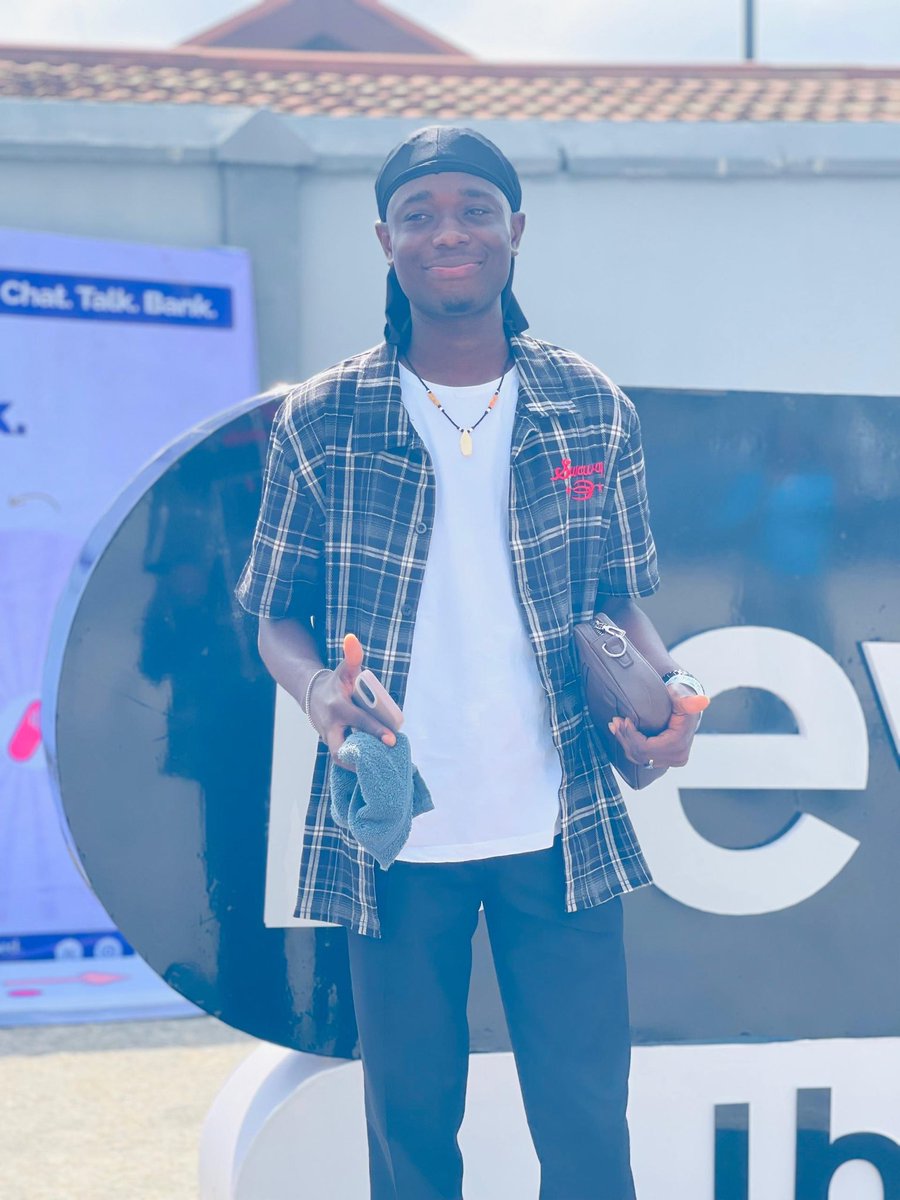 TheTechOkunola's tweet image. DevFest Ibadan was a great experience for me, I learned quite a number of things and also connected with great minds. It can only get better from here.
#DevFestIbadan25 #Networking #technology #innovation