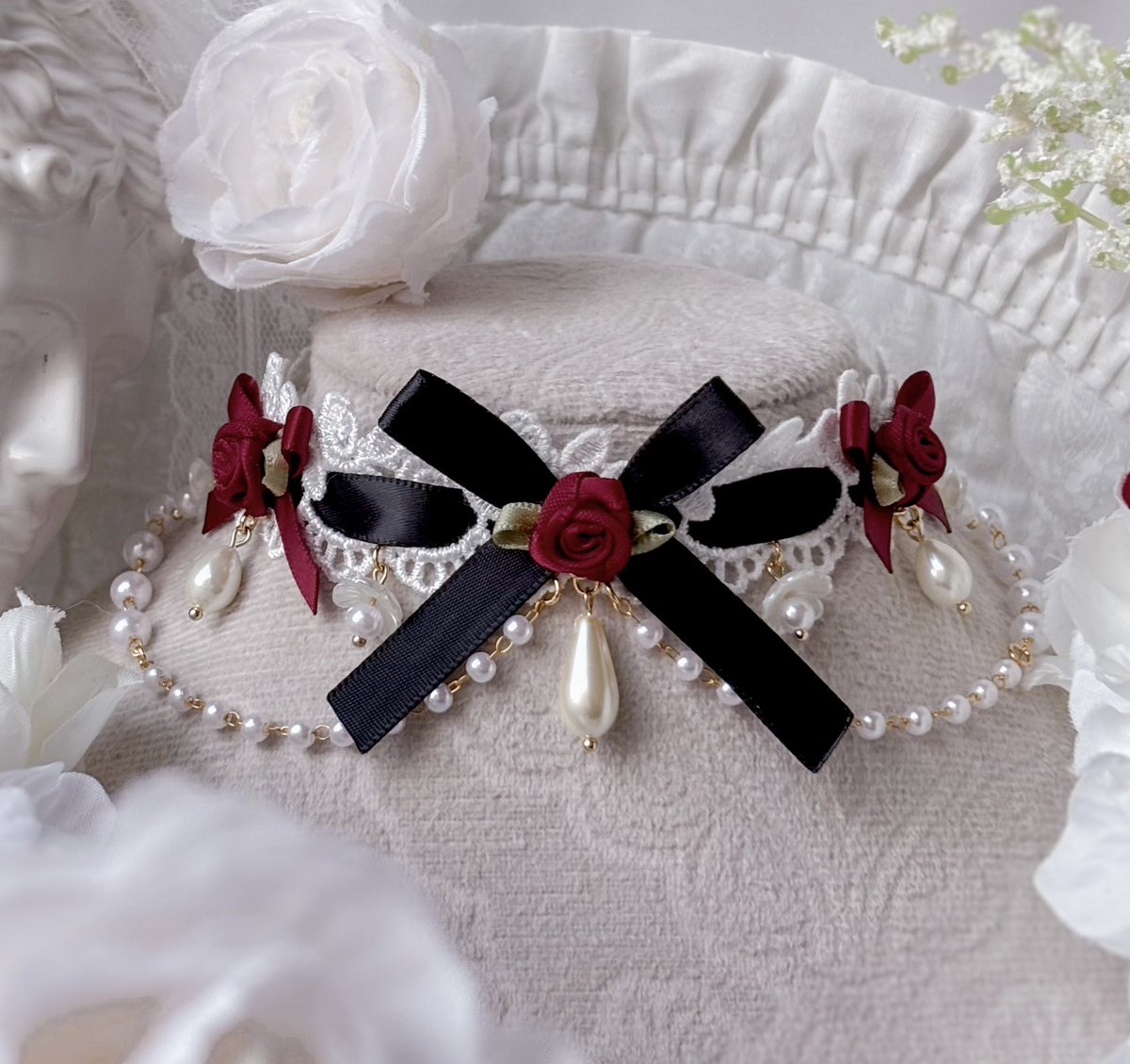 Happy Small Business Saturday! 🩷❤️

shop small for the holidays~ ◝(ᵔᗜᵔ)◜ my black friday sale ends in 2 days!