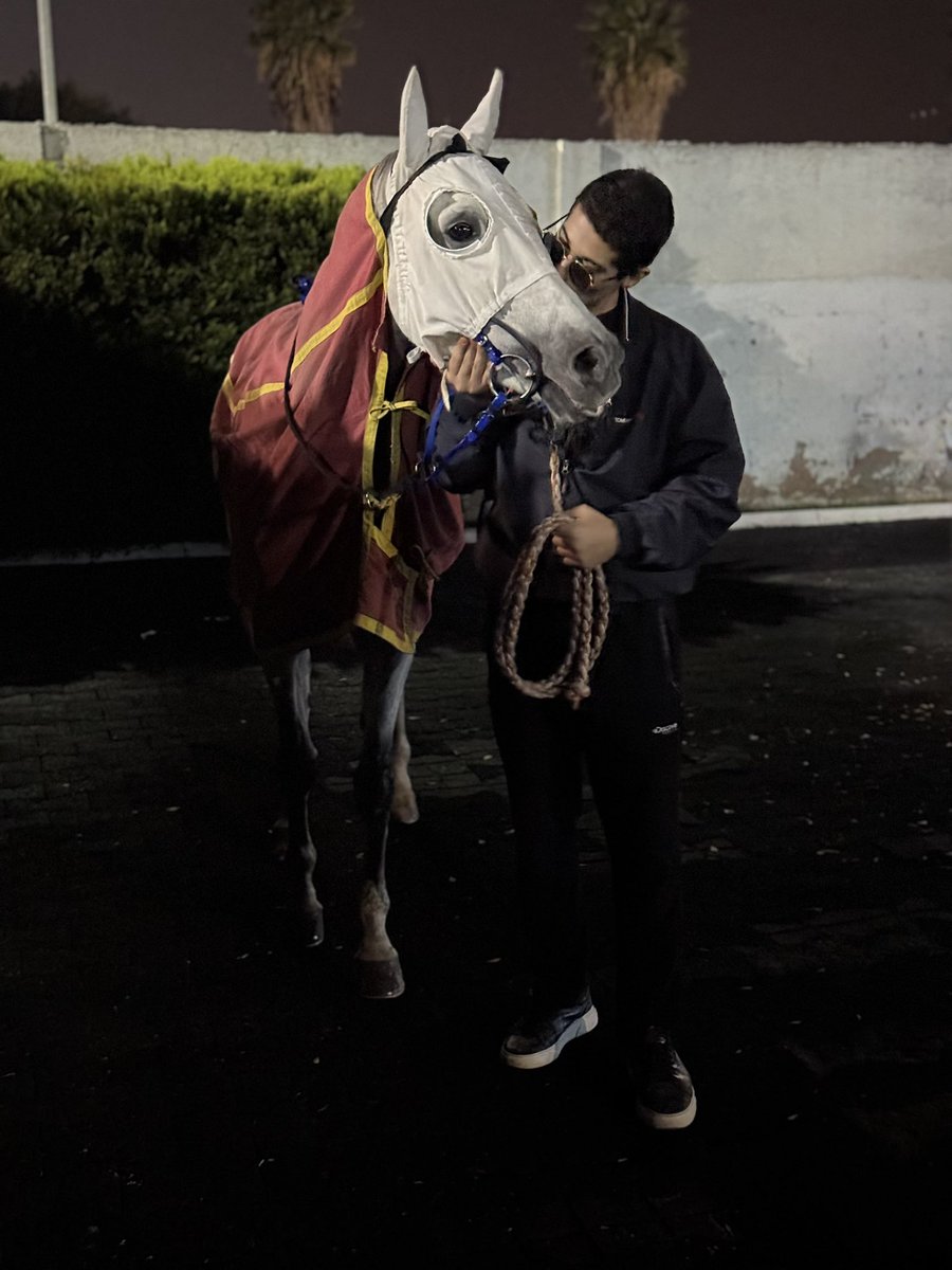 “Aslan kızımla kapanışı biz yaptık Ayağına,yüreğine sağlık prenses kızım sen Allah’ın bir lütfusun tüm ekibimin emeğine sağlık Maşallah” #TEKKURŞUN 🤍🧿🙏⭐️