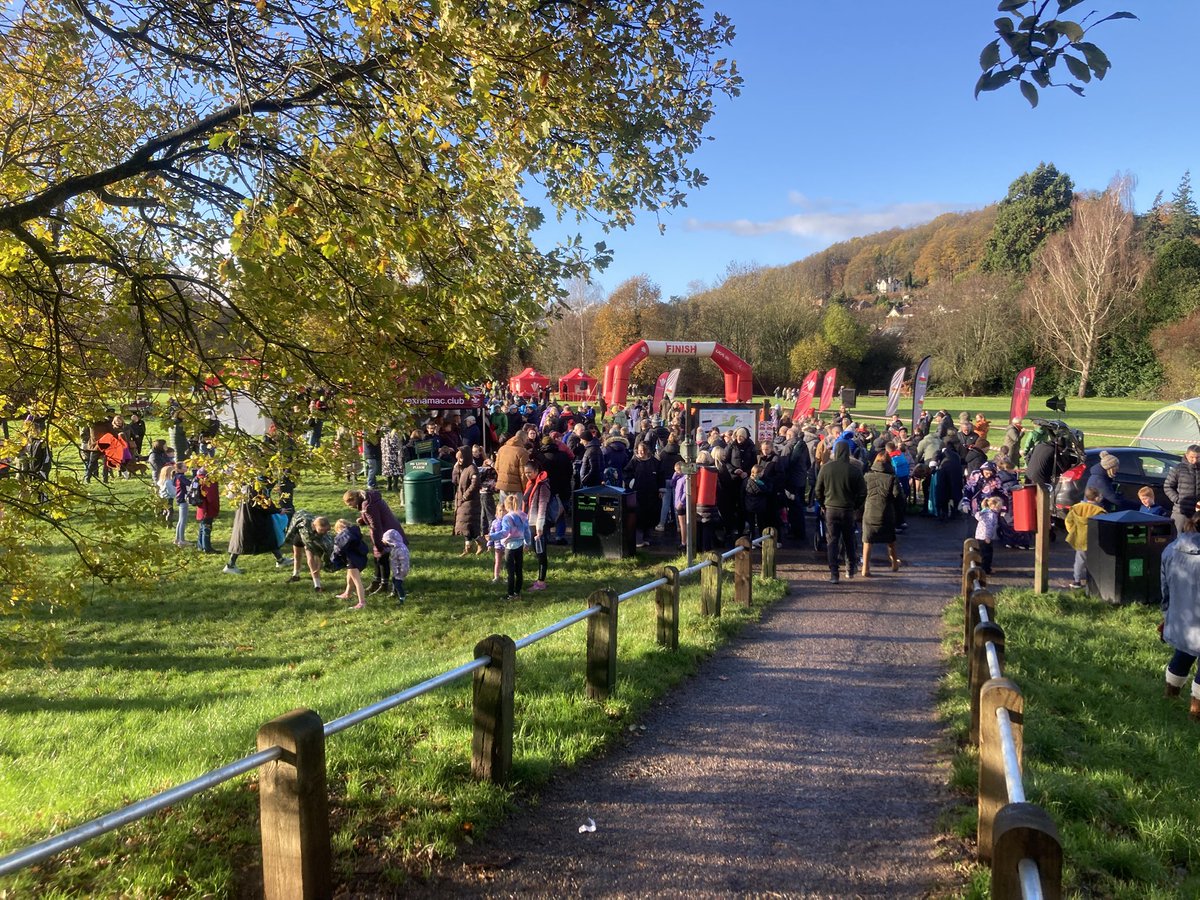 WelshAthletics's tweet image. 🙌🔥 12 age group races... 4 regions... 20+ primary schools... 1000 runners taking part ➡️ The month of November ended at the 26th Welsh Inter-Regional Cross Country Championships and Urdd Primary School Races.

#interregionals #urdd #crosscountry #newtown