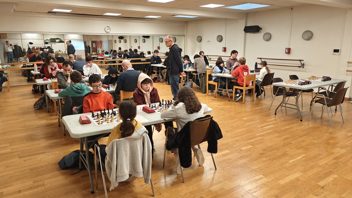 cavalier_tour's tweet image. [compétitions] #échecs #SaintMandé - 10ème open de Saint-Mandé : un tournoi sur trois weekends (oct./nov. 2025)  
➡️ 1er - Gabriel Plaidit (Saint-Mandé), 2e - Matei Mare (Noisiel), 3e - Cyril Haueur (Paris Tour Blanche)
👉 tinyurl.com/49neyrfy