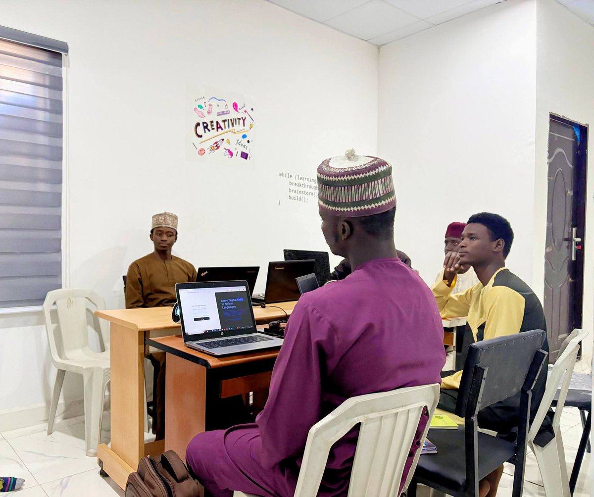 Day 1: #EthicalHackingBootcamp

🖥️🎉 Just completed Day 1 of our first ever phycial bootcamp at <a href="/flowdiaryai/">Flowdiary</a> office in #Kano city.

#LearnOnFlowdiary