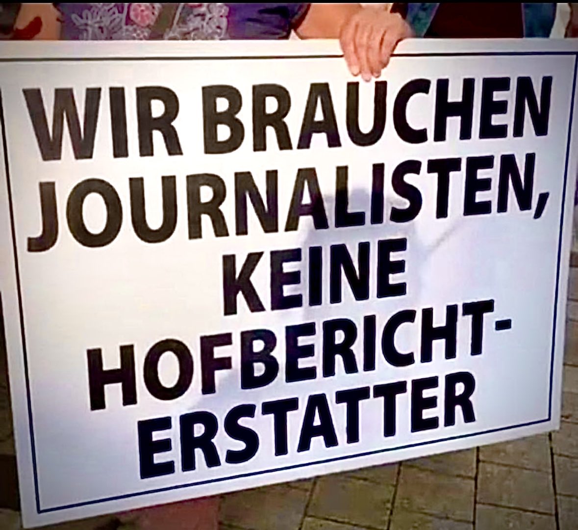 MaDeOHV's tweet image. #ntv #spiegelonline #faz #sueddeutsche